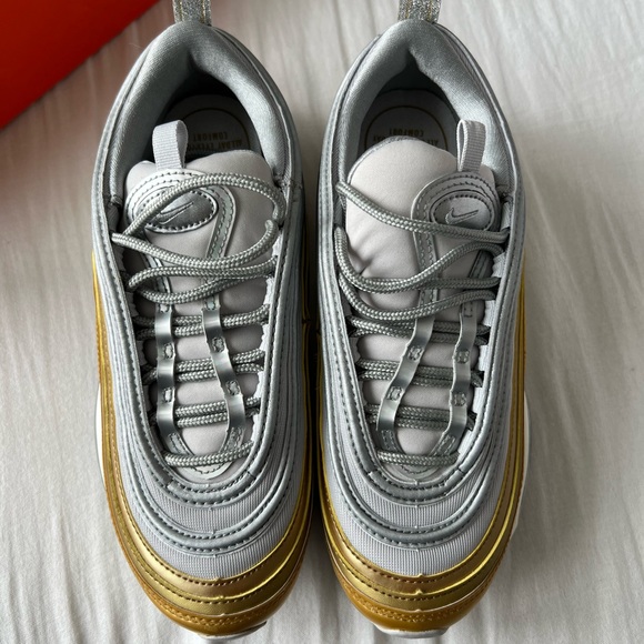 Nike Air Max 97 Metallic Gold (2018 release) - Picture 2 of 5